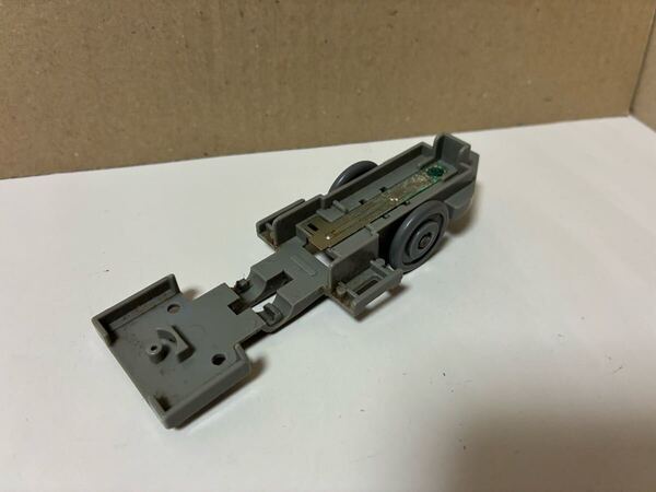 【プラレール】動力車シャーシ グレー 訳あり