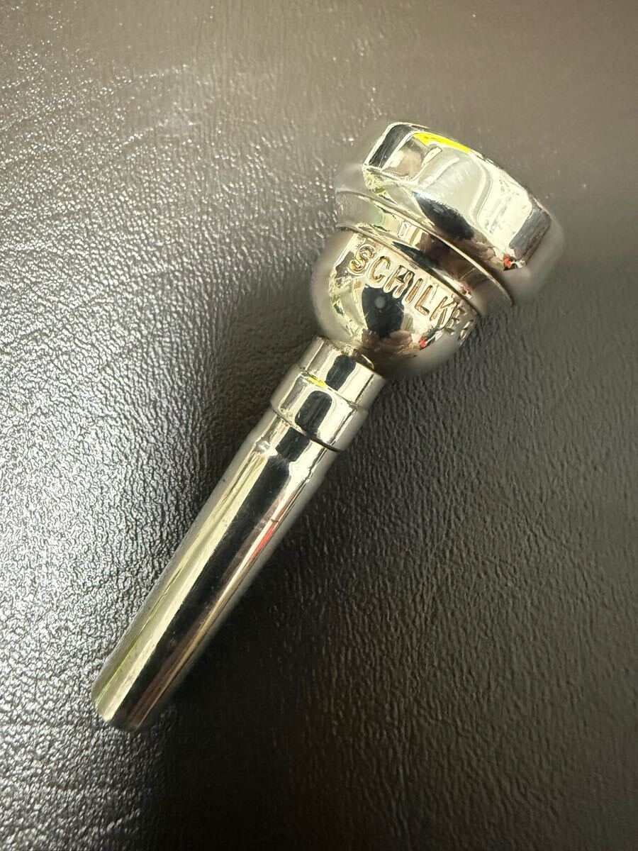 Vintage BACH コルネットマウスピース8hB 未使用品 Vintage BACH コルネットマウスピース8hB 未使用品 2025年最新