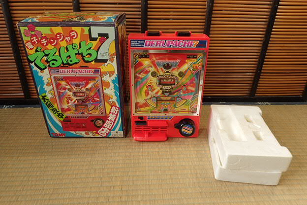 TOMY でるぱち7 電子チンジャラ 新品未開封品 Yahoo!オークション -「でるぱち」(おもちゃ、ゲーム) の落札