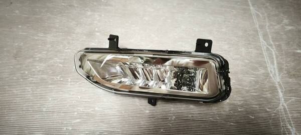 送料無料 超美品 日産 セレナ C27 純正 左フォグ LED エクストレイル T32後期 B6155-5TA0A