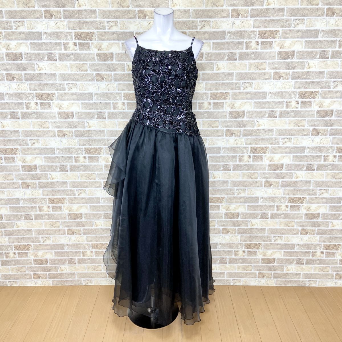 ジュネビビアン ベルベットロングドレス ブラック 金ボタン 前スリット サイズ9 Yahoo!オークション -「ジュネビビアン ロングドレス