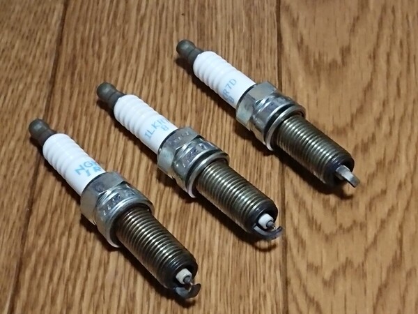NGK イリジウムプラグ ロングリーチ (ターミナル一体形) ILKR7D8 タントカスタム LA600s LA610s ターボ 純正品プラグ