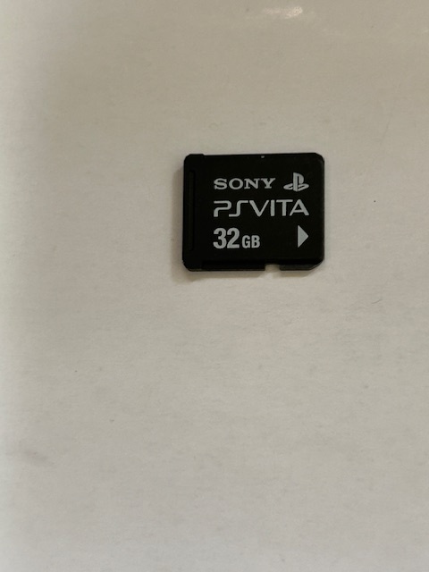 PSVITA本体＋メモリー32GB s-l400.jpg