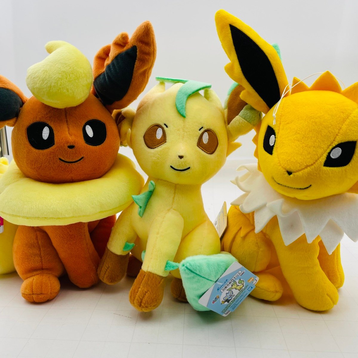リーフィア ピカチュウ ぬいぐるみ セット まとめ売り Yahoo!オークション -「ポケモン リーフィア ぬいぐるみ」の落札