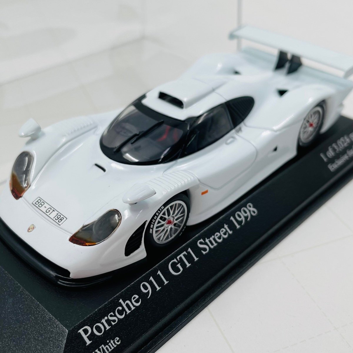 中古品 希少!1/43 ポルシェ純正 ミニチャンプス ポルシェ911 GT1 Yahoo!オークション -「43 911 gt1」(ミニチャンプス) (自動車