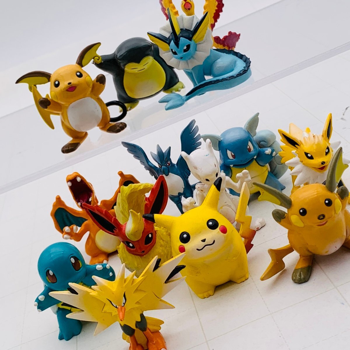 モンコレ 初期 劇場限定 ピカチュウ パールタイプ TOMY 未開封 希少 モンコレ 初期 劇場限定 ピカチュウ パールタイプ TOMY 未開封