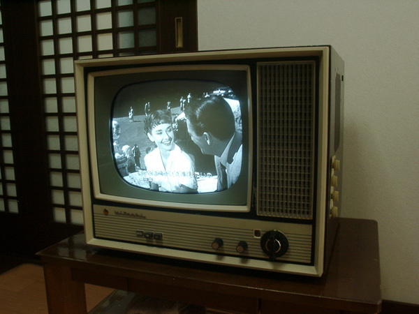 テレビ 昭和 昭和レトロ ジャンク品 日立 18インチ位 2025年最新】Yahoo!オークション -日立テレビ(アンティーク
