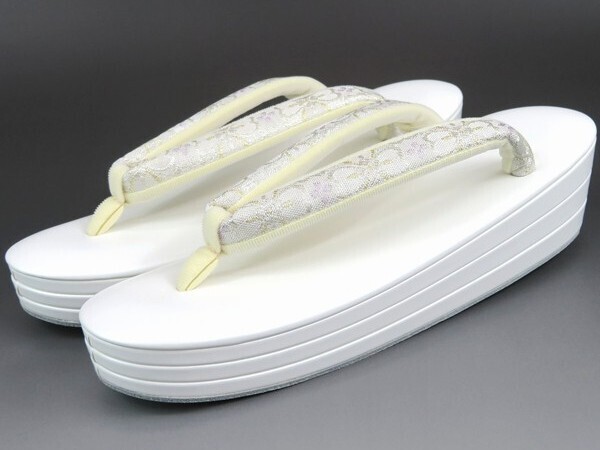 【 京都 銘織つづれ錦 】 3枚通し 草履 Mサイズ (訳) 新品 サンプル品