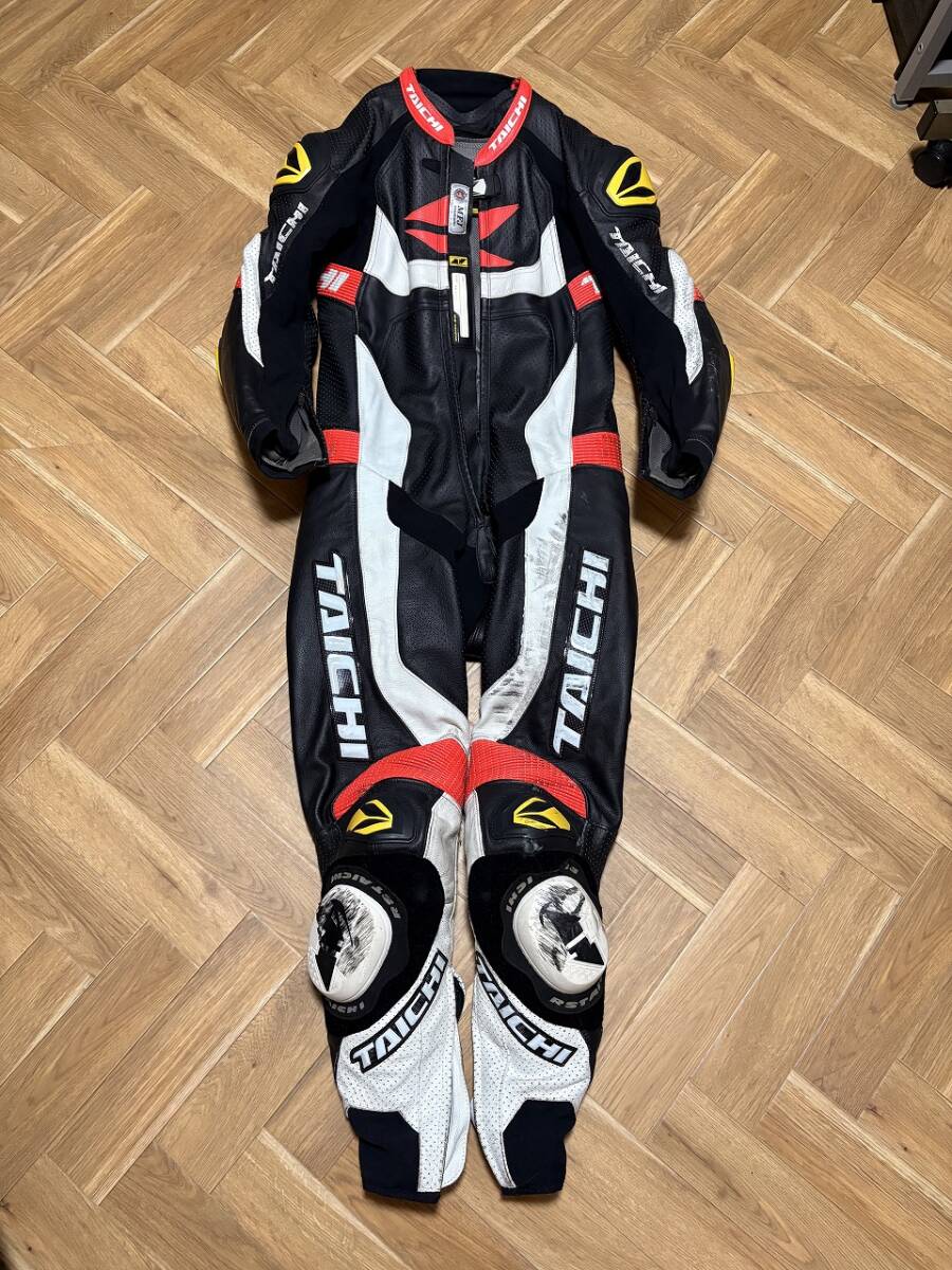 RSタイチ　レーシングスーツ中古品　Lサイズ RSタイチ レーシングスーツ Lサイズ 革ツナギ MFJ公認 当時物