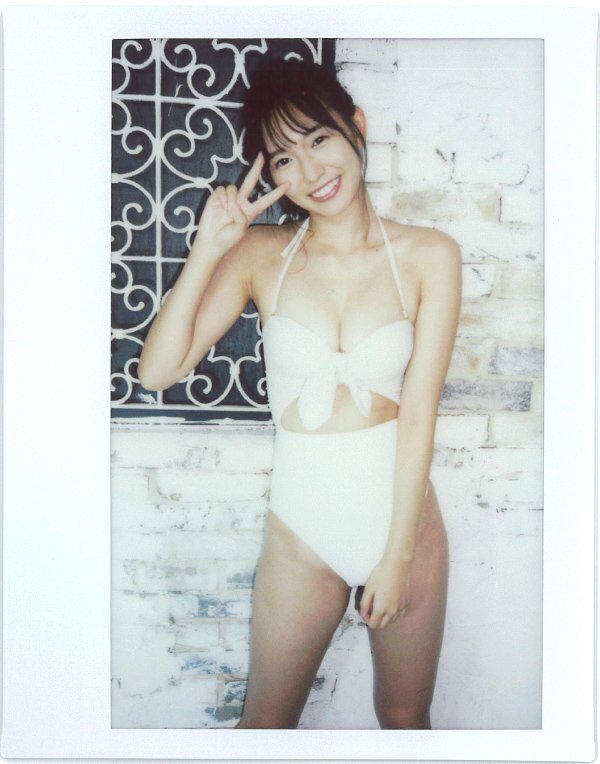 志田音々　水着チェキ 志田音々 水着ワイドチェキ カニピース