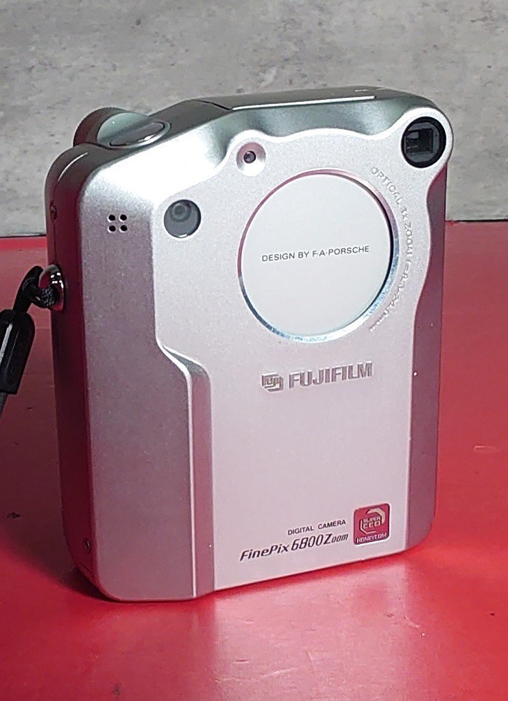 Fuji FinePix 6800Z シルバー デジタルカメラ 動作未確認 Yahoo!オークション -「finepix 6800z」の落札相場・落札価格