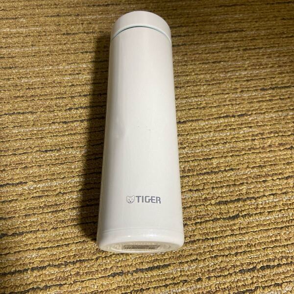 tiger タイガー ステンレスボトル 水筒 魔法瓶 保冷保温 500ml