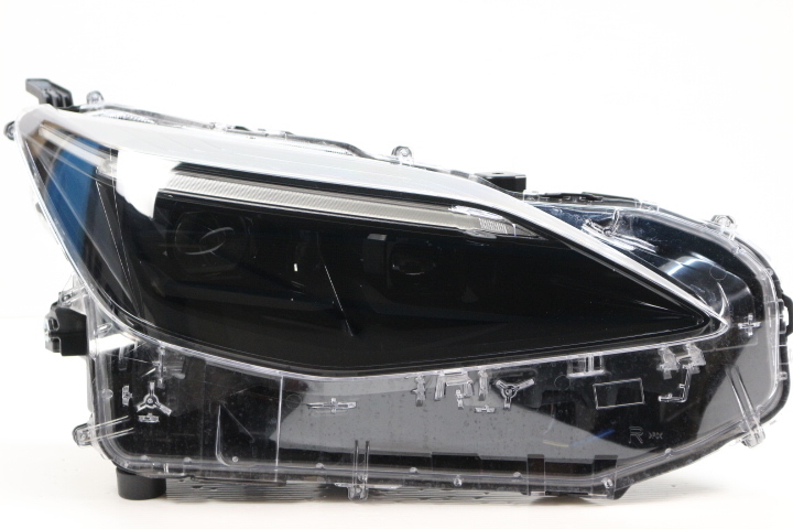 中古 ヤリスクロス 右ハロゲンヘッドライト Yahoo!オークション -「ヤリスクロス」(ライト) (パーツ)の落札