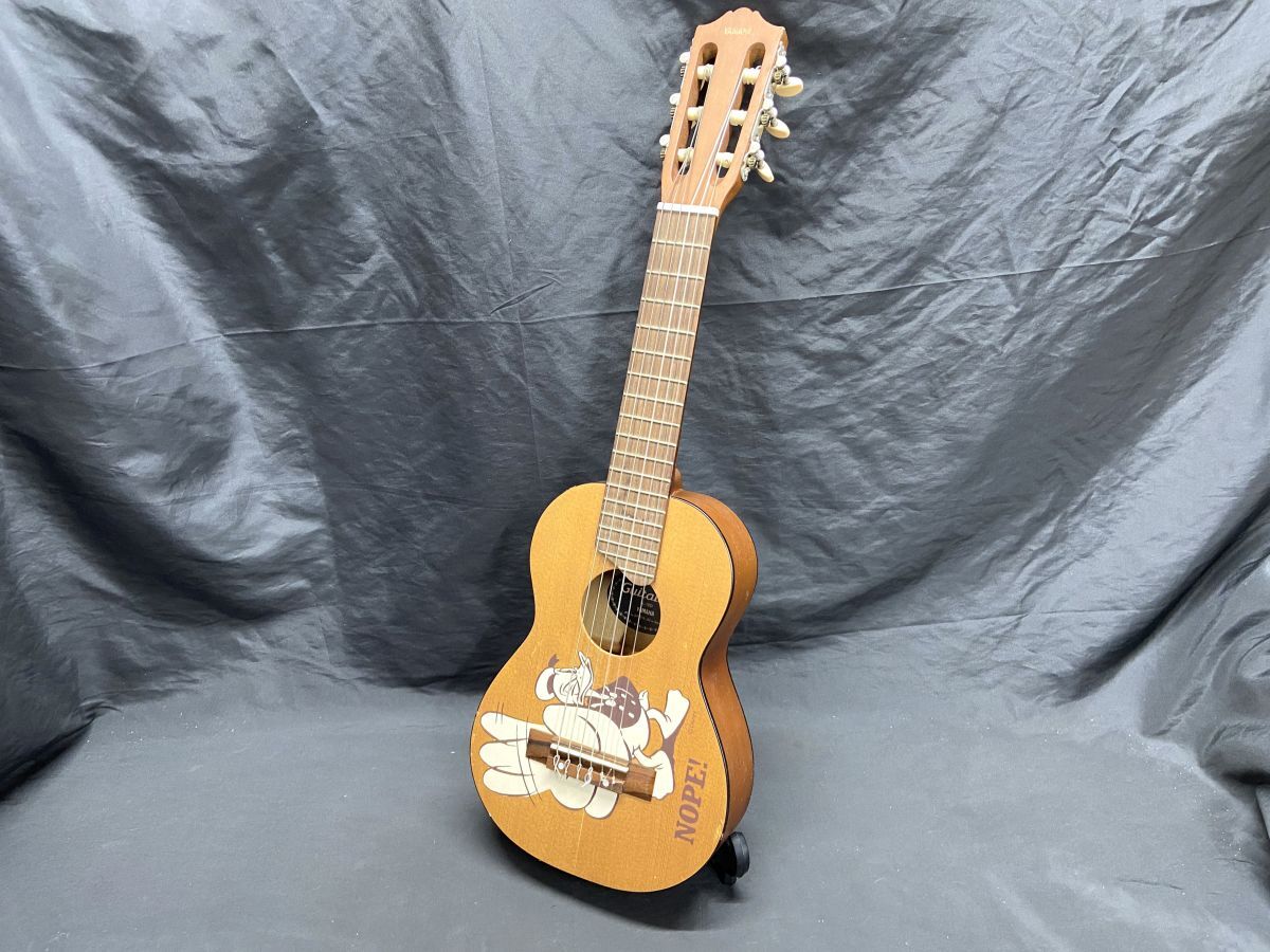 希少 【新品未使用】  ディズニー  ミニギター  ドナルドダック  ケース付き 希少 【新品未使用】 ディズニー ミニギター ドナルドダック