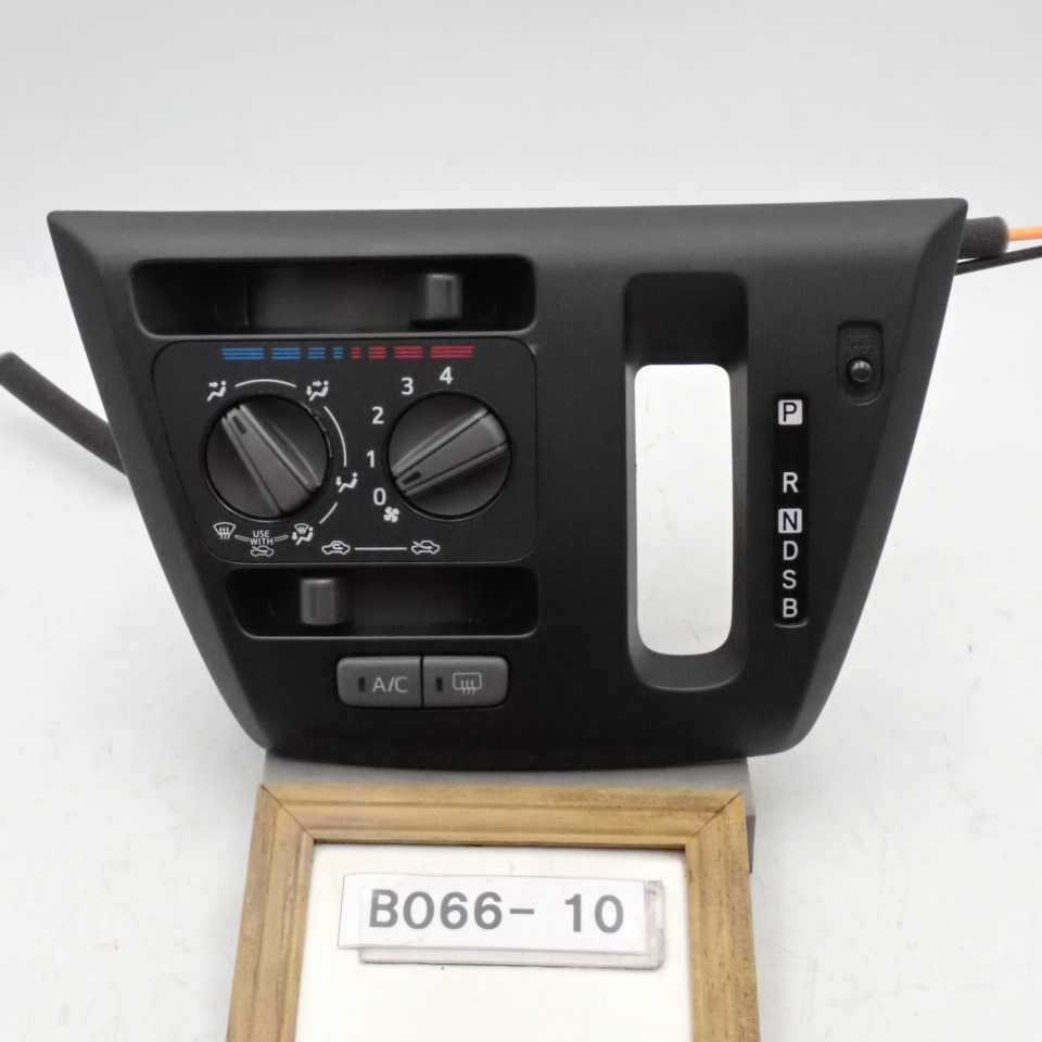 ミライース LA300S 純正ウッド エアコンパネル 美品 2025年最新】Yahoo!オークション -ミライース エアコンパネルの