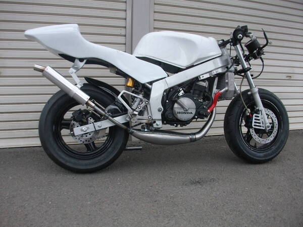 NSR50ボアアップエンジン専用 高回転型チャンバー新品未使用の出品です。