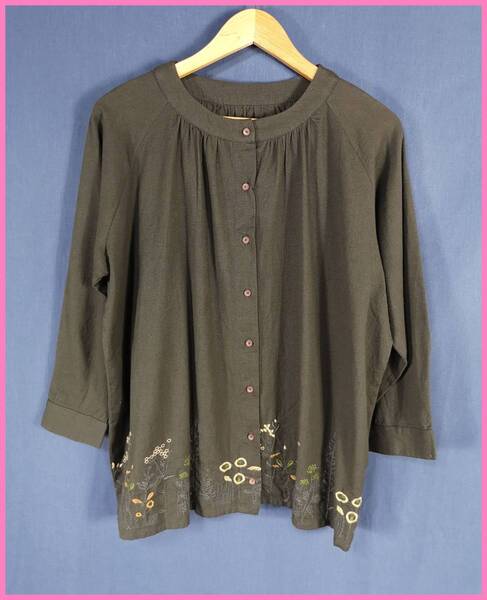 WH‐25‐3春秋☆新品☆送料込み☆即決☆ナチュラル系☆綿麻混☆M~L☆ジャケット、ブラウス☆グレー(ほぼ黒)☆ゆったり☆植物刺繍柄