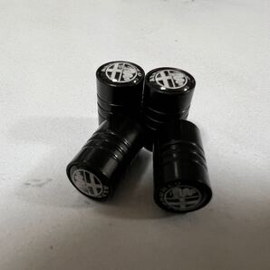 アルファロメオ エンブレム エアバルブキャップ4個セット ブラック 丸