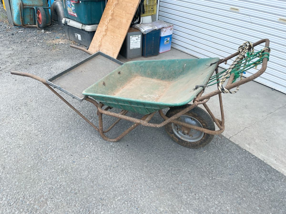 【中古現状品】一輪車◇いちりんしゃ◇ネコ車◇手押し車◇送料込み◇ 中古現状品】一輪車◇いちりんしゃ◇ネコ車◇手押し車◇送料込み