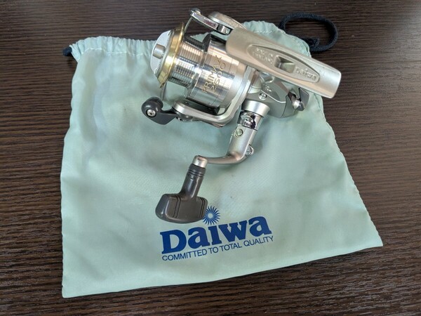 ダイワ Daiwa プリマックス 2500 スピニングリール 中古
