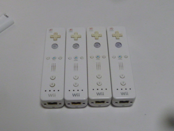 R099【送料無料 即日発送 動作確認済】Wii リモコン 4本セット 任天堂 純正 RVL-003 白 ホワイト コントローラー