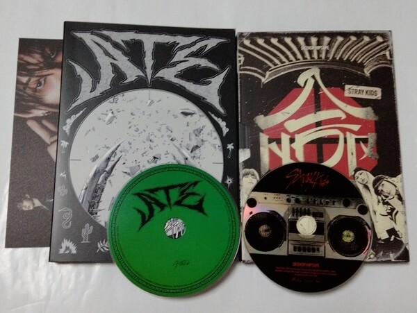 送料込み STRAY KIDS SKZ CD アルバム 2個セット ☆ATE☆ 8曲 & ☆合 (HOP)☆ 12曲 韓国盤 スキズ K-POP