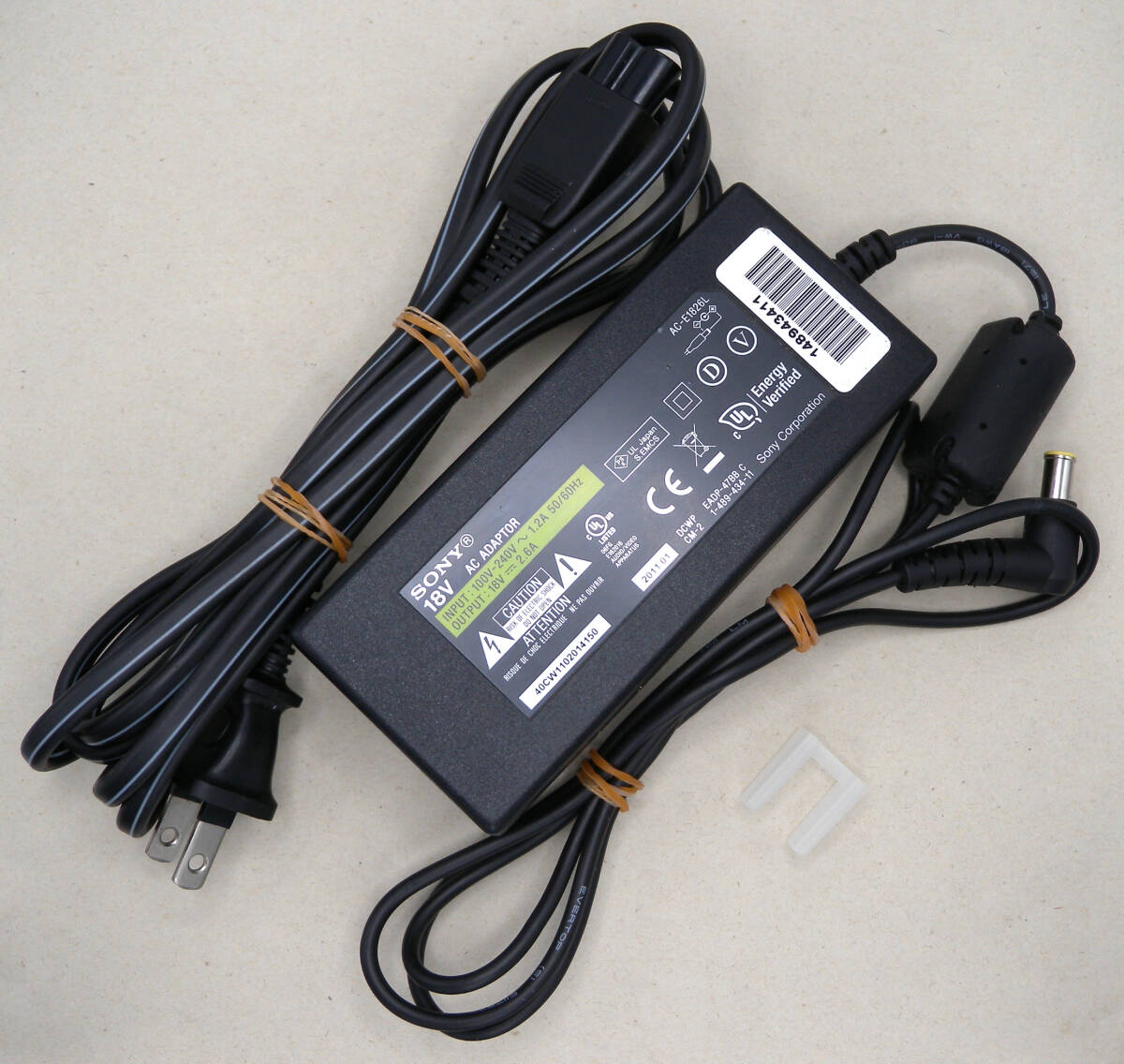 SONY　ACアダプター　PCGA-ACX1　中古品　F2123 SONY ACアダプター PCGA-ACX1 中古品 F2123新しい