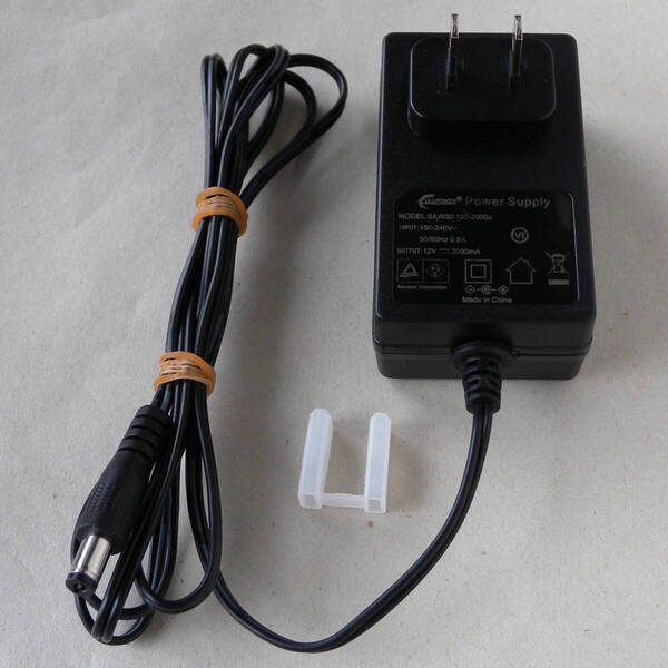 送料無料 Marshal マーシャル ACアダプター SAW30-120-2000J センタープラス 12V 12.0V 2A 2000mA ピン無し 5.5mm 2.1mm 即決!