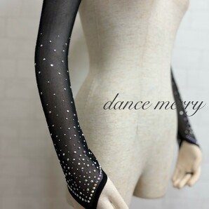 ★送料無料★【MERRY】 新品 グローブ キラキラ 黒 パーティ ステージ カラオケ 衣装 ミニデモ ラテン 袖 1385