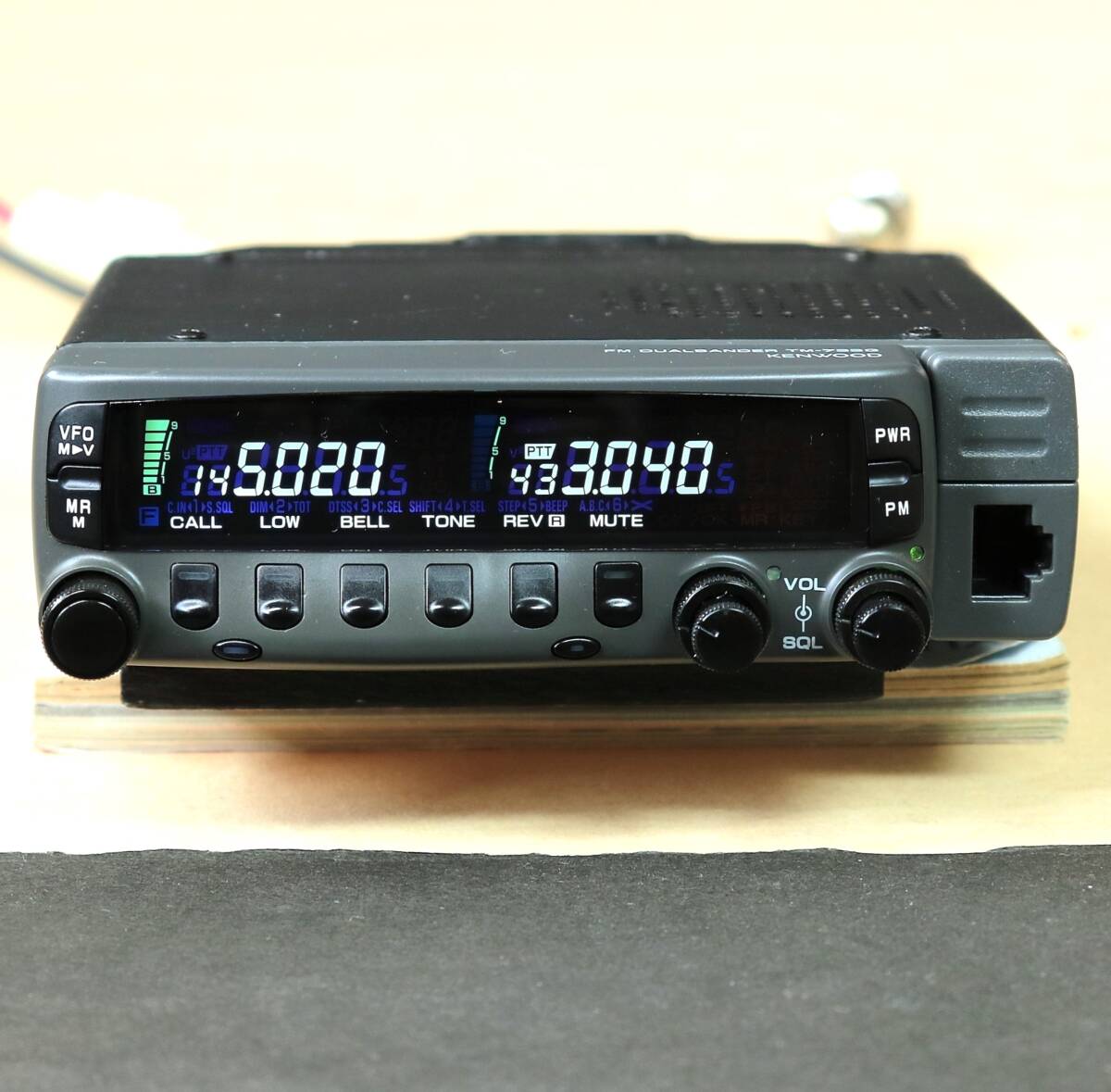 ケンウッド製 TM-733 145/433Mhz 10w機 <動作品> Yahoo!オークション -「kenwood tm-733」(トランシーバー