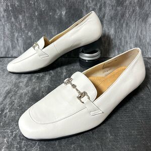 【未使用/大きいサイズ】 blanc/bleu ブランブルー タルサタイム ビットローファー 本革 ホワイト レディース size26 EEE