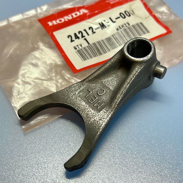 ★新品未使用 CBR1000RR (SC57) 純正 ギアシフトフォーク 24212-MEL-000
