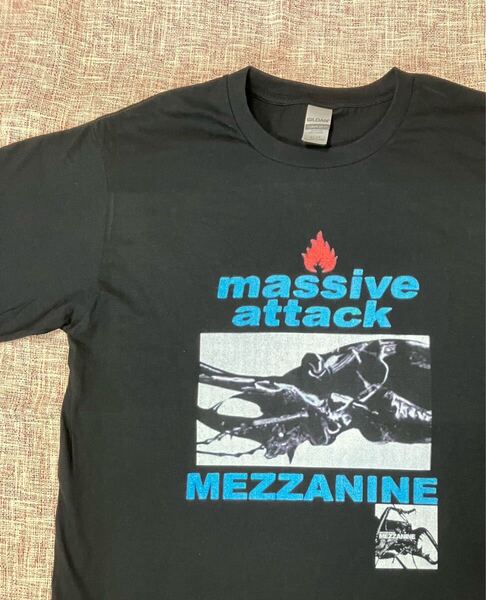 L/新品/Massive AttackMezzanineマッシヴアタックメザニーン/バンドTシャツ/BK