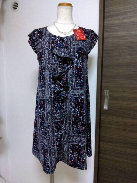 【新品タグ付】&LOVE アンドラブ*花柄プリント チュニックワンピース*ストレッチ Aライン*Mサイズ*ネイビー