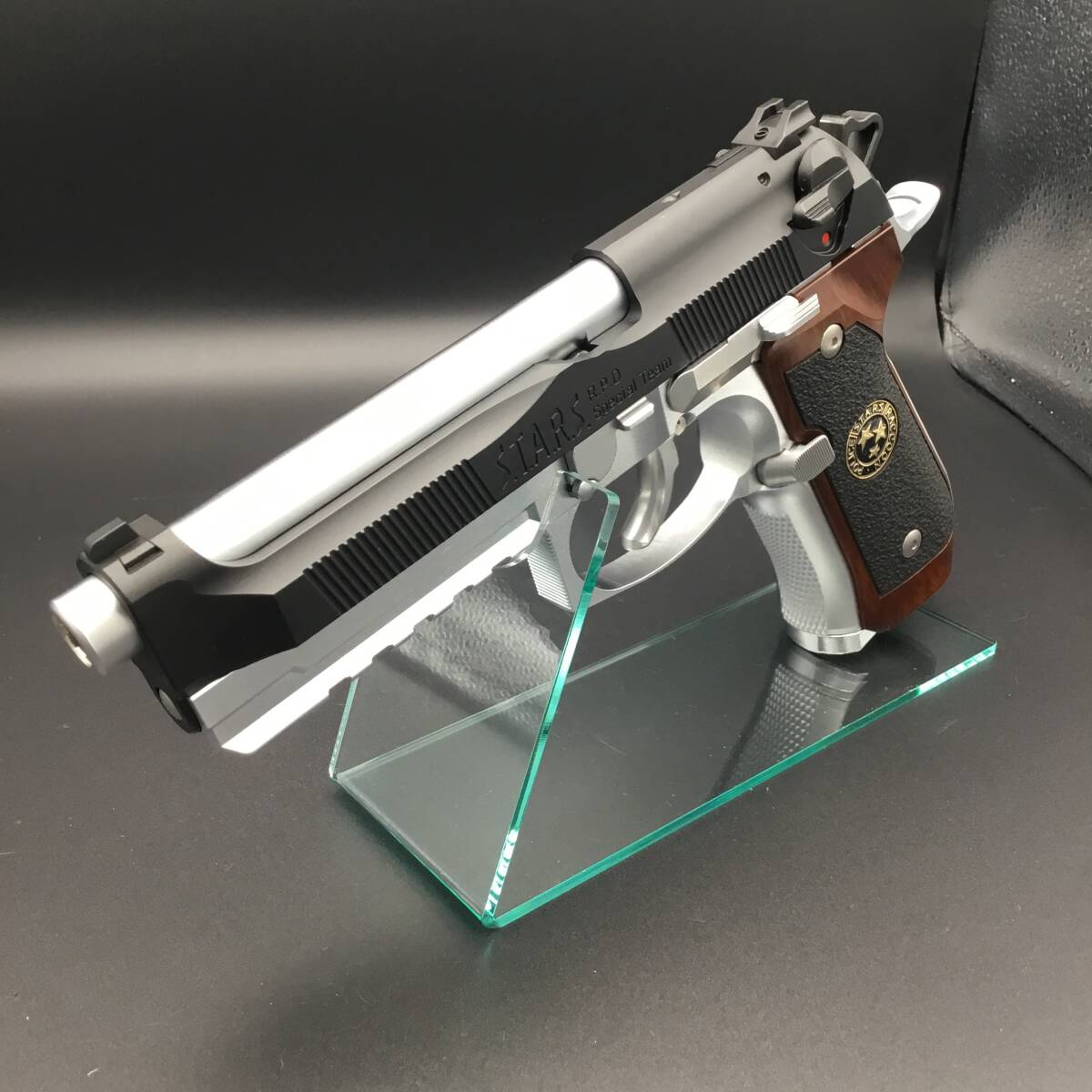 東京マルイ M9 アルバートウェスカーモデル【ジャンク】 Yahoo!オークション -「アルバートウェスカーモデル」の落札相場