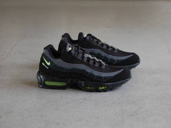 air max 95★US10★検索用,エアマックス,95,ブラック,グレー,イエロー,グラデ,ロゴ,キムタク,アメリカ,海外,USA,限定
