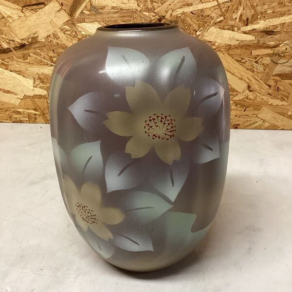紫色 花模様 九谷焼 花瓶 花器 壺 フラワーベース 花柄 オシャレ(K-24)