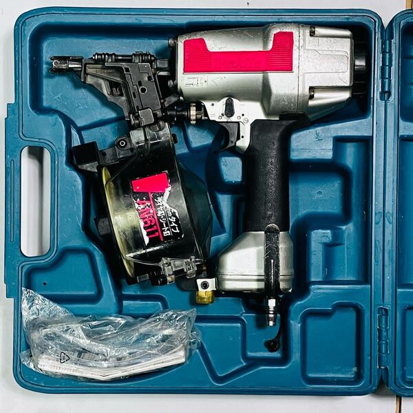 動作良好 送料無料 マキタ makita 常圧 65mm 釘打ち機 コイルネイラ AN611 万能タイプ ケース付
