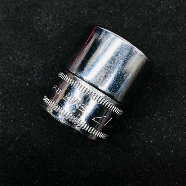【17mm】中古品 送料無料 Snap-on スナップオン 3/8sq(9.5mm) シャローソケット FM17 12ポイント