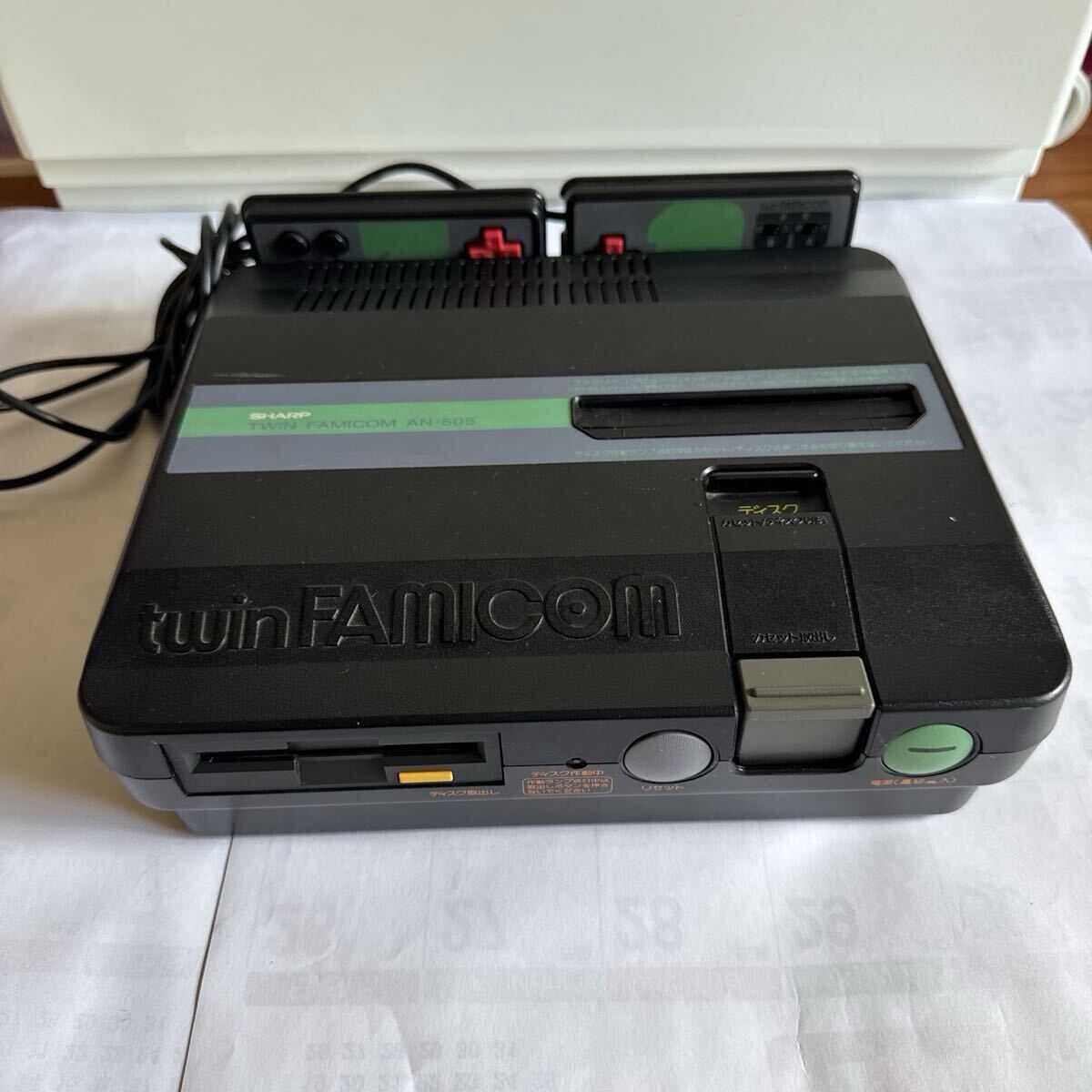 ツインファミコン黒本体のみ Yahoo!オークション -「ツインファミコン本体」の落札相場・落札価格