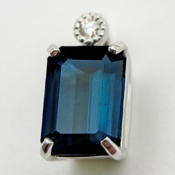 【新品・未使用品・シーブルートパーズ・ペンダントトップ】 楽天市場】碌山 スイスブルートパーズ ロンドンブルートパーズ