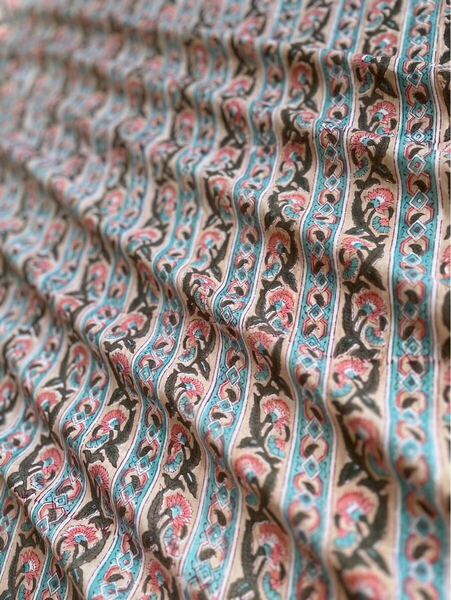 インド綿 3m ブロックプリント ベージュとピンクの縞 ハンドブロックプリント ハンドメイド 更紗 木綿 木版印刷 カットクロス