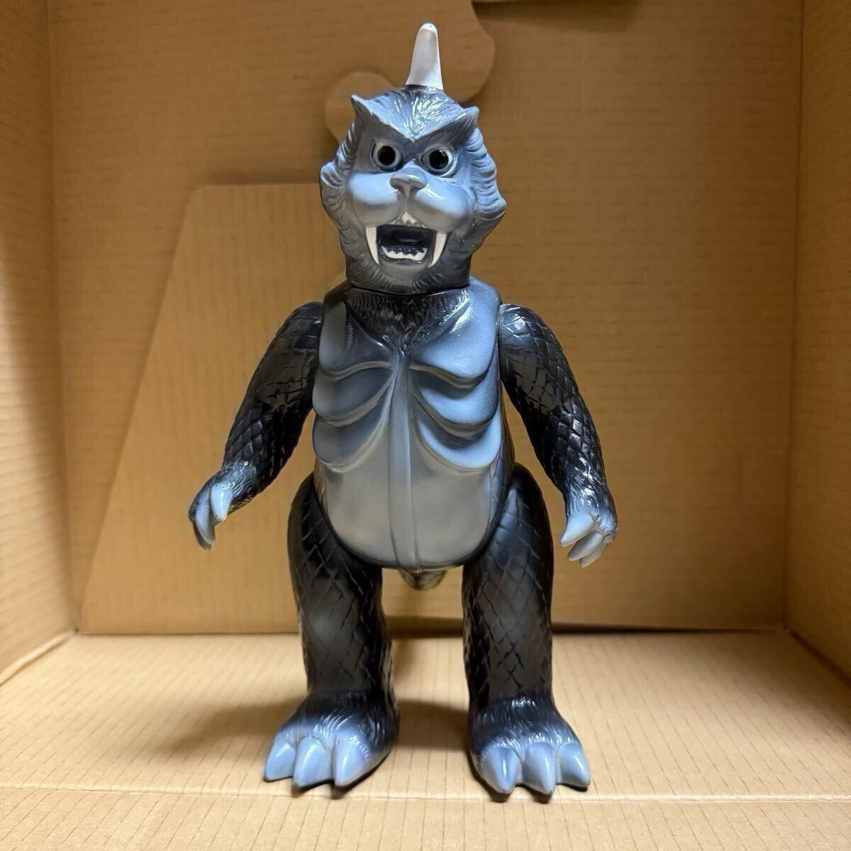 希少!当時物 ゴメス マルサン怪獣ソフビ 足裏刻印有 レトロソフビ Yahoo!オークション -「マルサン ゴメス」(フィギュア) の落札