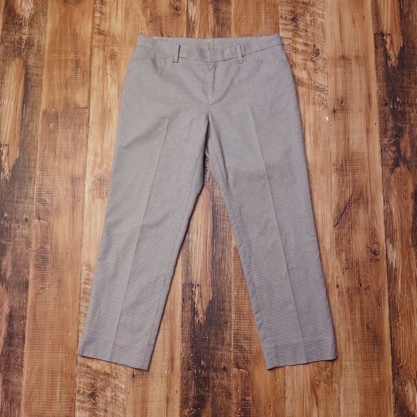 美品 ユニクロ UNIQLO ハウンドトゥース ストレッチアンクルパンツ レディース センタープレス クロップド 61 S グレー(千鳥格子) NF15