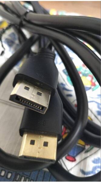 HDMI 2mケーブル、DP 2mケーブル、2本セット