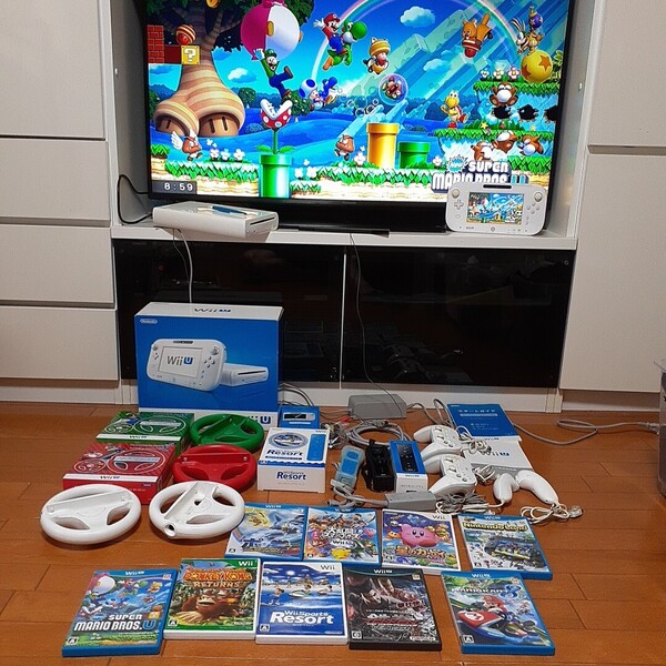 送料無料 動作確認済 純正 WiiU 本体 ソフト リモコン セット マリオ マリオカート スーパーマリオブラザーズ U 箱 説明書 任天堂