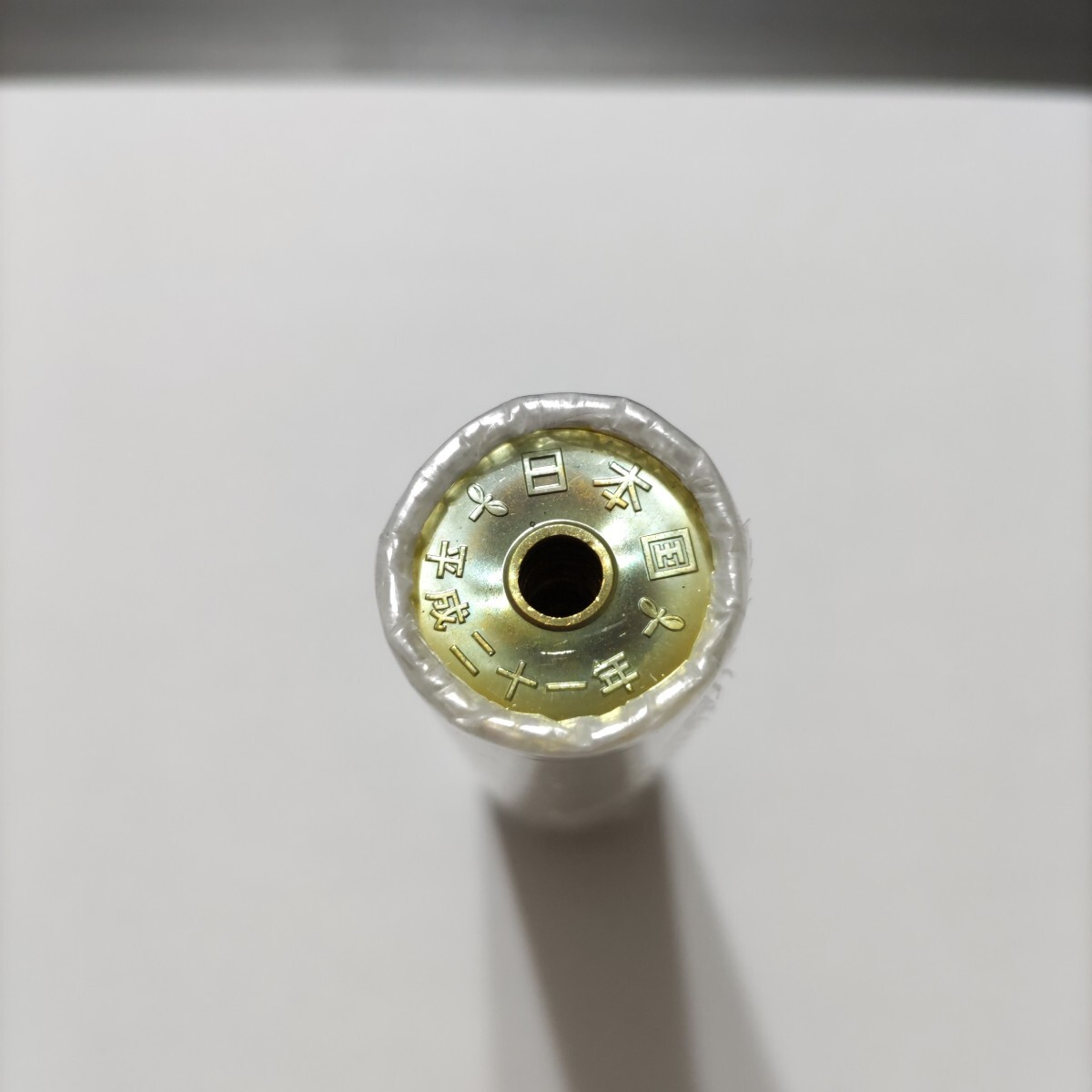A1657【特年・珍品・中国・未開封】1988年5分玉棒金硬貨1本(50枚) Yahoo!オークション -「棒金」(5円) (現行)の落札相場・落札価格
