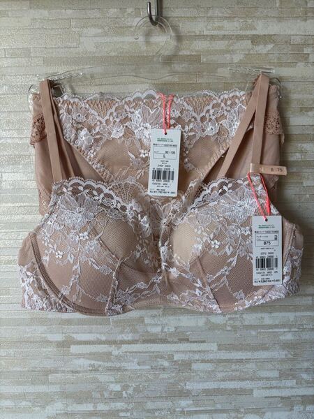 B75&L」トリンプ ワンダーメイクマシュマロタッチ ブラジャー ブラ&ショーツ