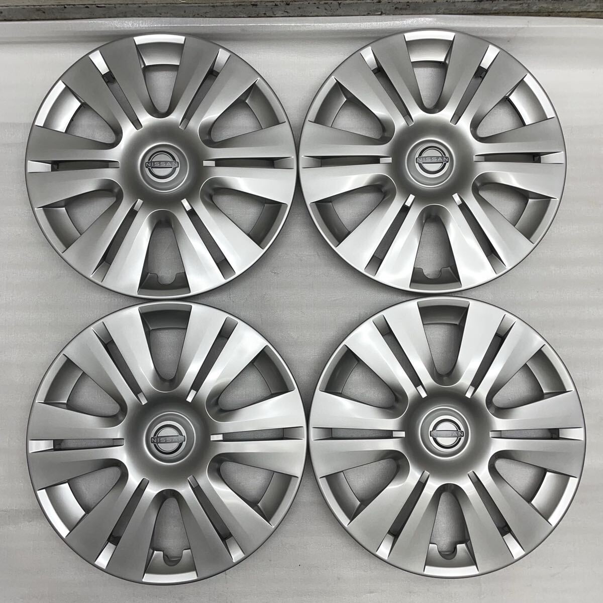 ②超美品‼︎日産/ニッサン/NISSAN/HighwaySTAR純正15インチ Yahoo!オークション -「日産 純正 ホイール 15インチ」の落札