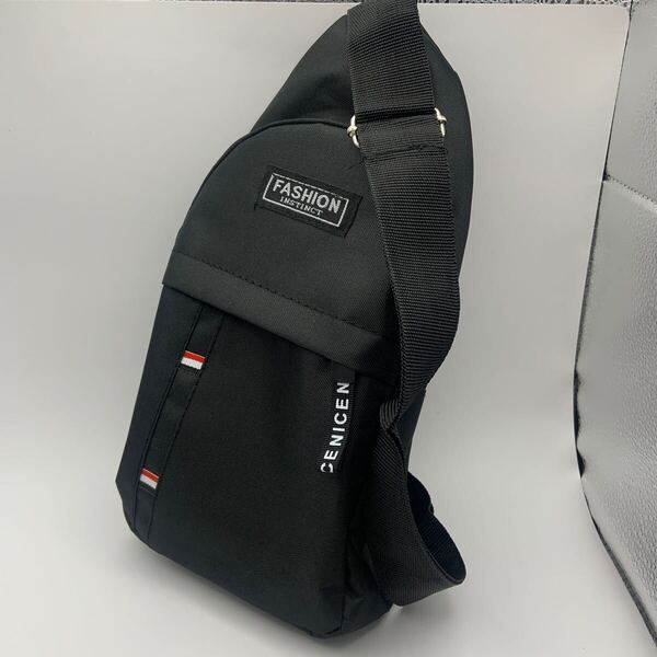 【新品】メンズ ボディバッグ ショルダーバッグ ボディーバッグ 黒 鞄